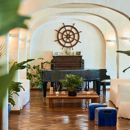 Approdo Resort Thalasso Spa Кастелабате Екстериор снимка