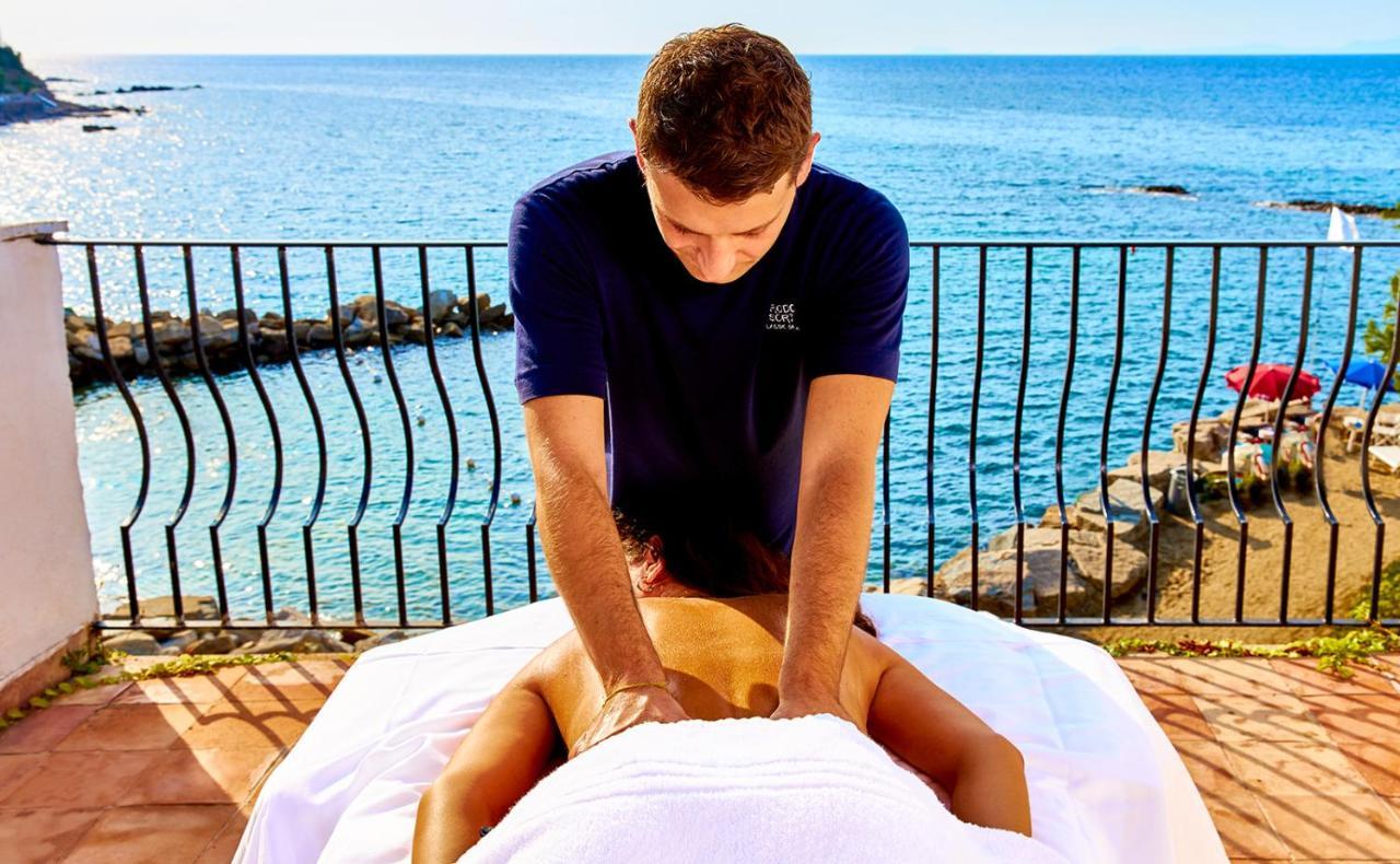 Approdo Resort Thalasso Spa Кастелабате Екстериор снимка